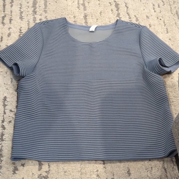 Lululemon Shaped Short Sleeve Sterling - Picture 5 of 10